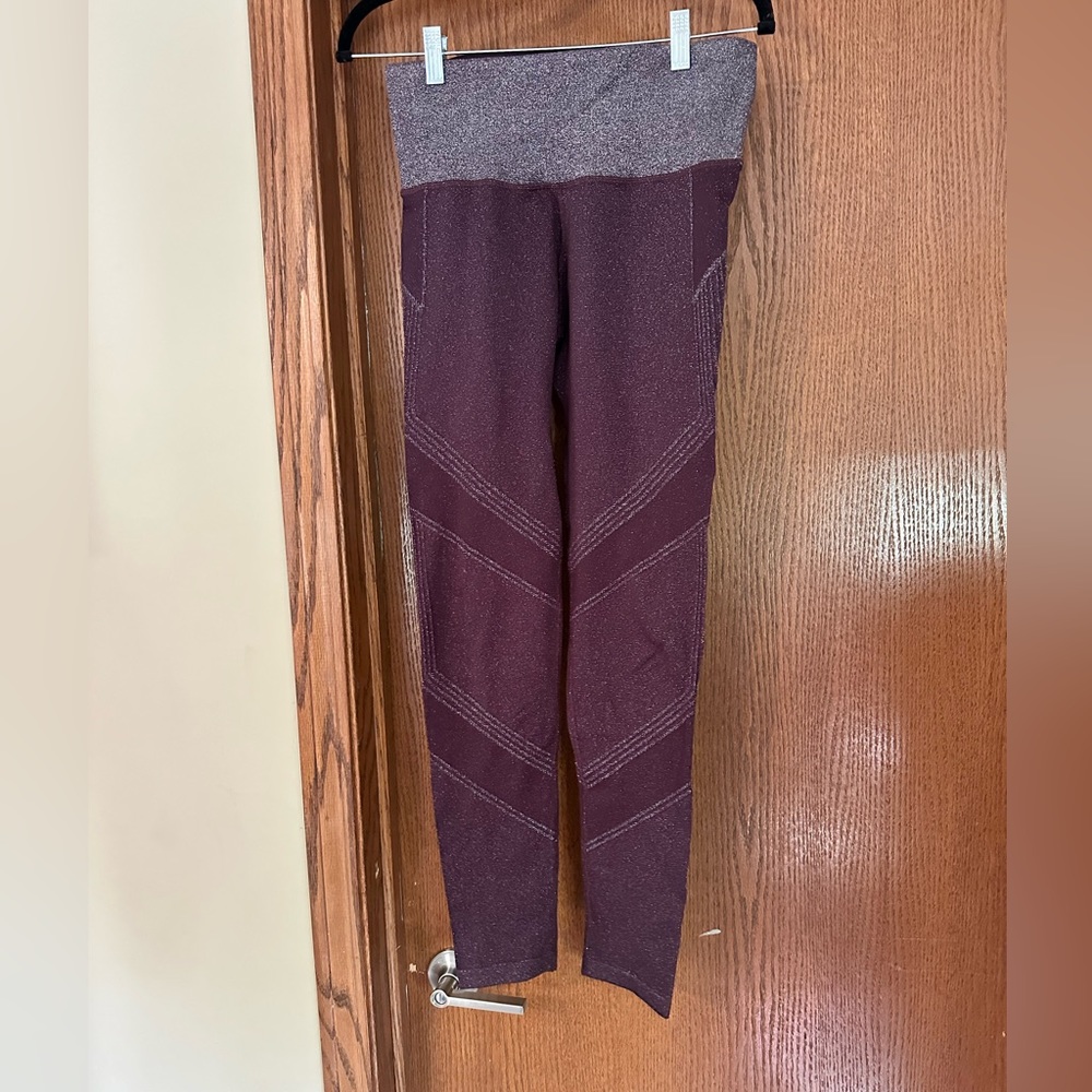 Athleta Holiday Leggings